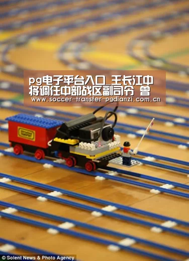 pg电子平台入口_王长江中将调任中部战区副司令 曾是海军飞行员(图4) pg电子平台入口